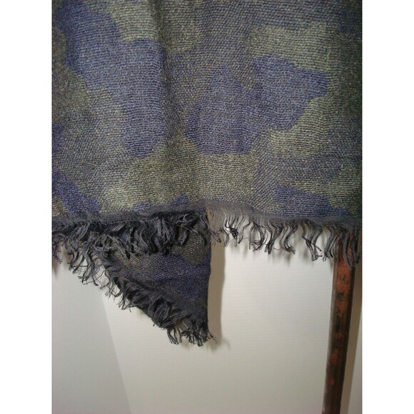 New Marciano Italy Scarf Wrap Camo Blue Green Mens Womens 73 x 23 Long Camoflage - Picture 2 of 9